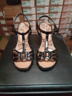 Kenneth Cole Reaction Women's 8 Black Leather Heels