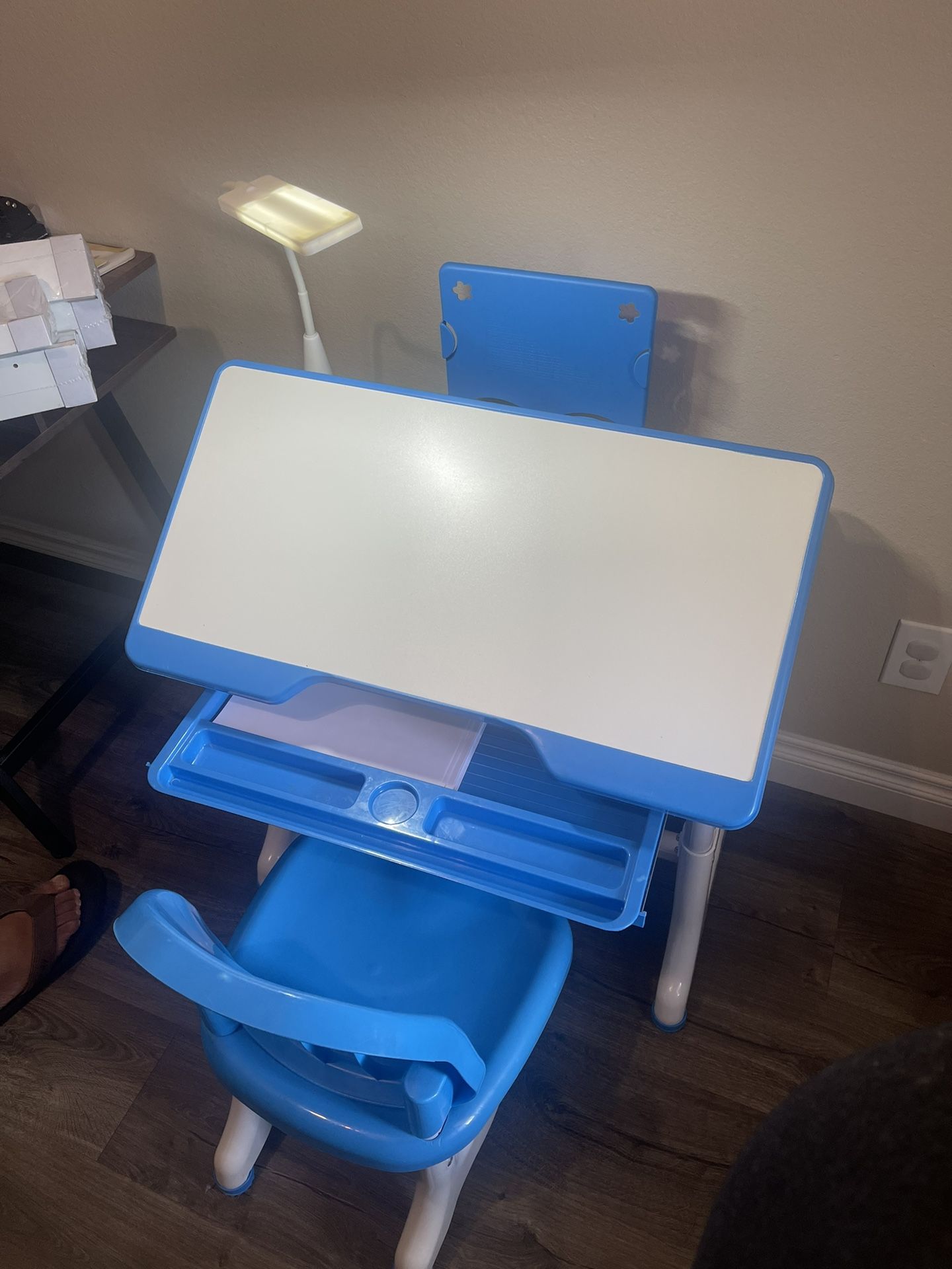  Kids Desk and Chair Set, Height Adjustable Kids Table and Chair Set,