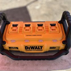 DEWALT 1800 Watt Portable Power Station and 20V/60V MAX Lithium-Ion Battery Charger