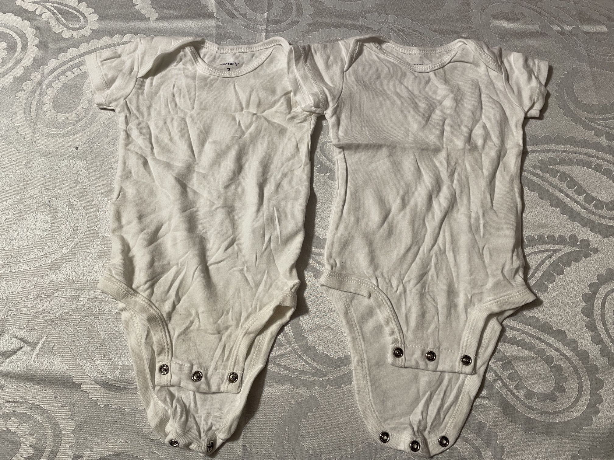 2pc Bodysuit White Size 3 Months