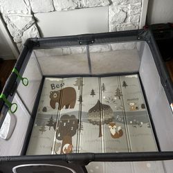 Baby Playpen / Playard with Reversible Play Mat