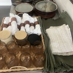 Dinner Party / Hosting Set 