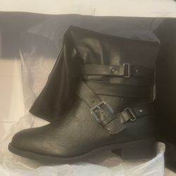 Torrid Boots Size 9 1/2 Black New 