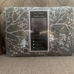 King/Calking Gray Quilt