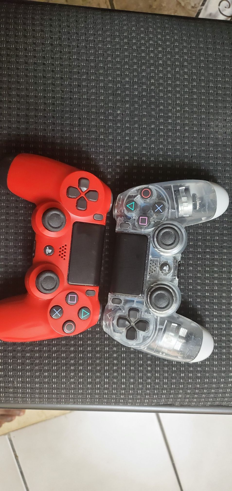 PS4 controller