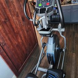 Nautilus Elliptical  E616 