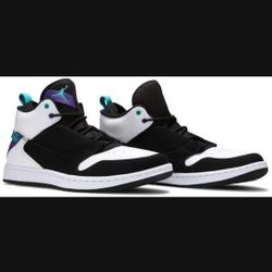 Jordans New In Box Size 10 Fadeaway 