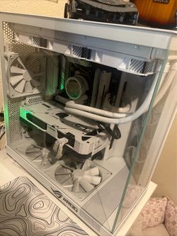 White Gaming Set up 2,500 obo