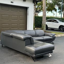 🛋️ Sofa/Couch Sectional - Like new - Recliners - Delivery Available 🚛