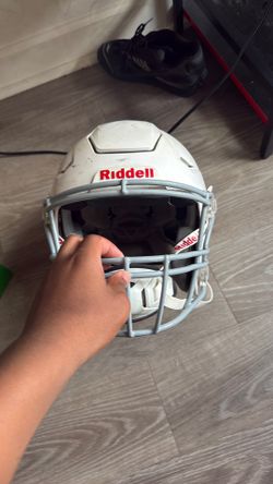 White Speed flex helmet