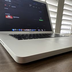 MacBook Pro 15” 