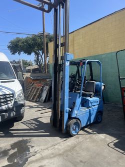 Forklift