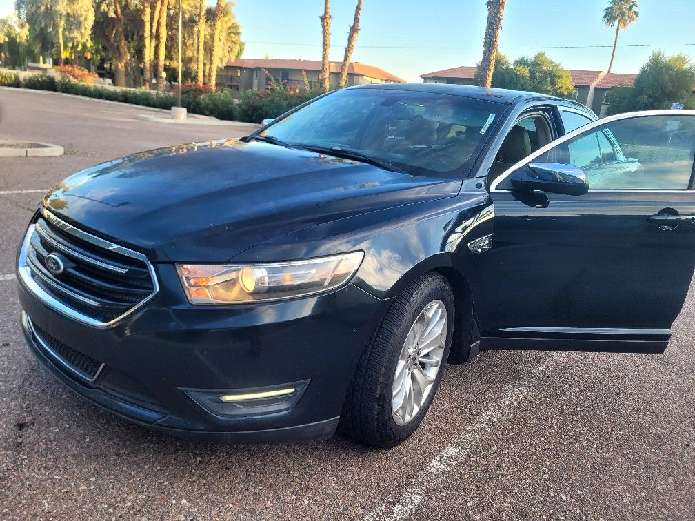 2014 Ford Taurus