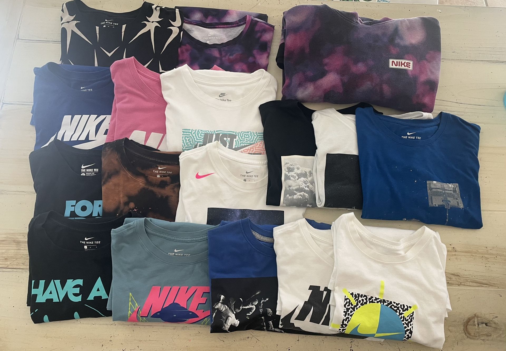 Nike Shirts 11 Large And 5 XL 