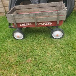 Radio flyer wagon
