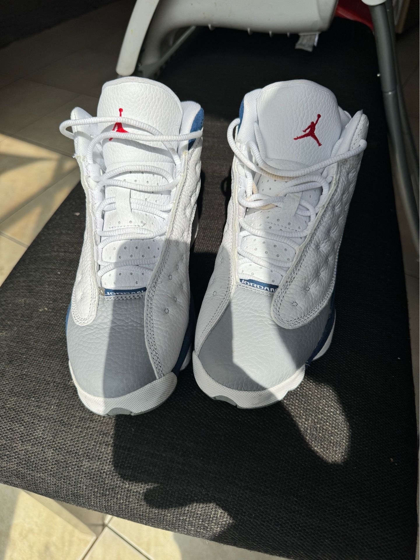 Jordan 13 French blue youth size 5.5 7 in women