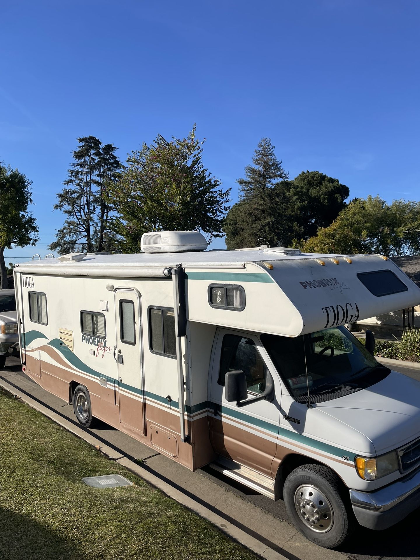 1999 Tioga Class C RV- Motorhome