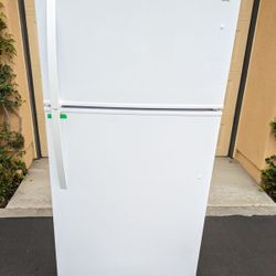 Like New Kenmore Refrigerator With Warranty Free Delivery 