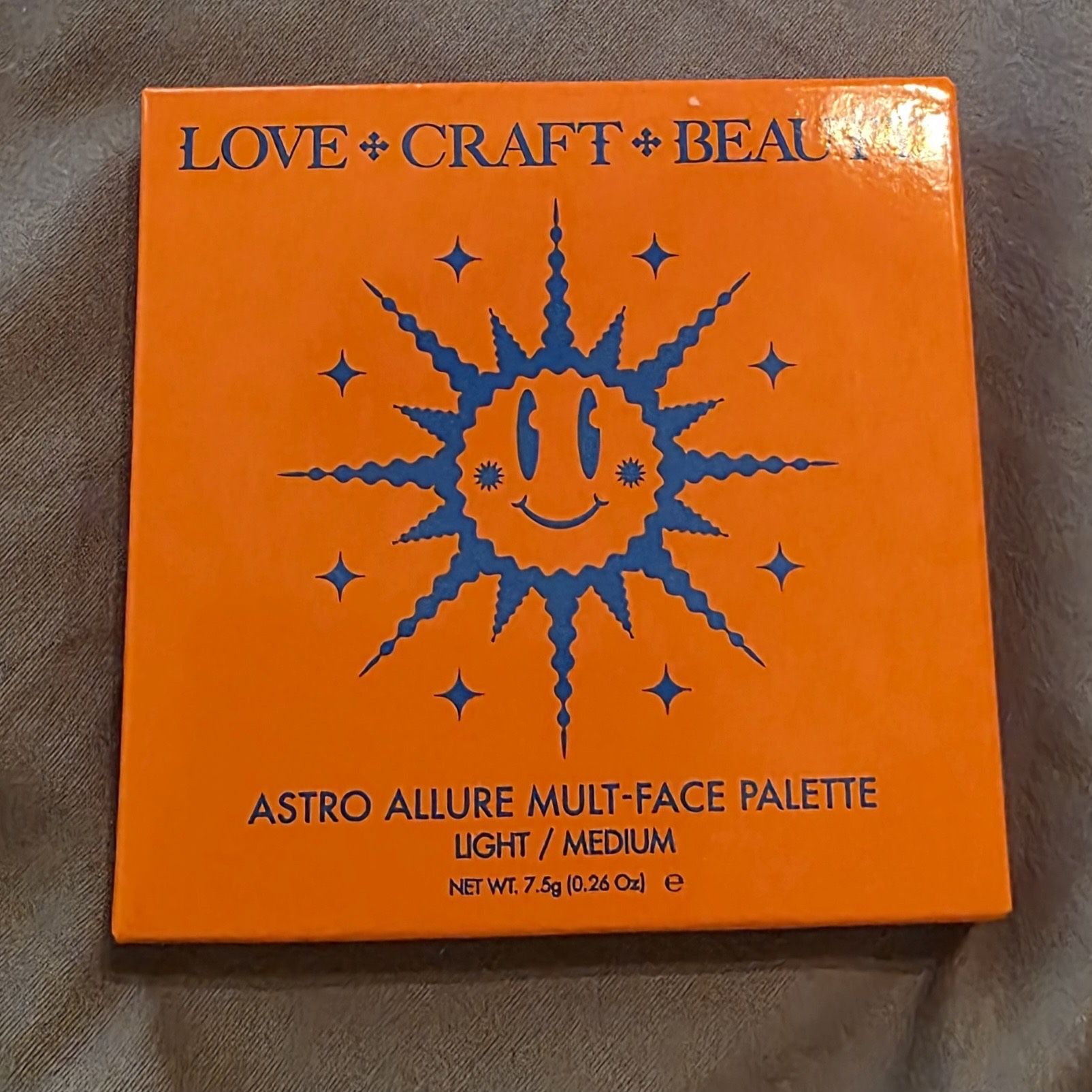 Astro Allure Multi-Face Palette In Light/Medium