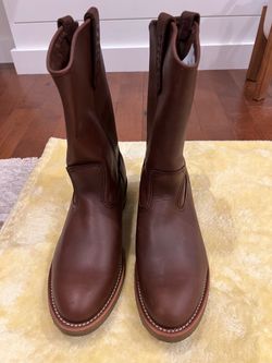 New Red wing PECOS boots size 9 wide (E3), model 1155, msrp$309, Made in USA