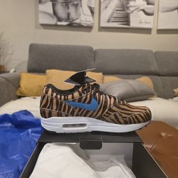 Authentic Nike Animal Max Blue Tiger