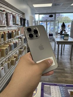 Apple - iPhone 15 Pro 6.1" (Unlocked) (Pre-owned) / 256GB / Fair| $5 Down | Payment plan available