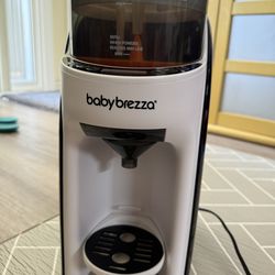 Baby Brezza formula maker