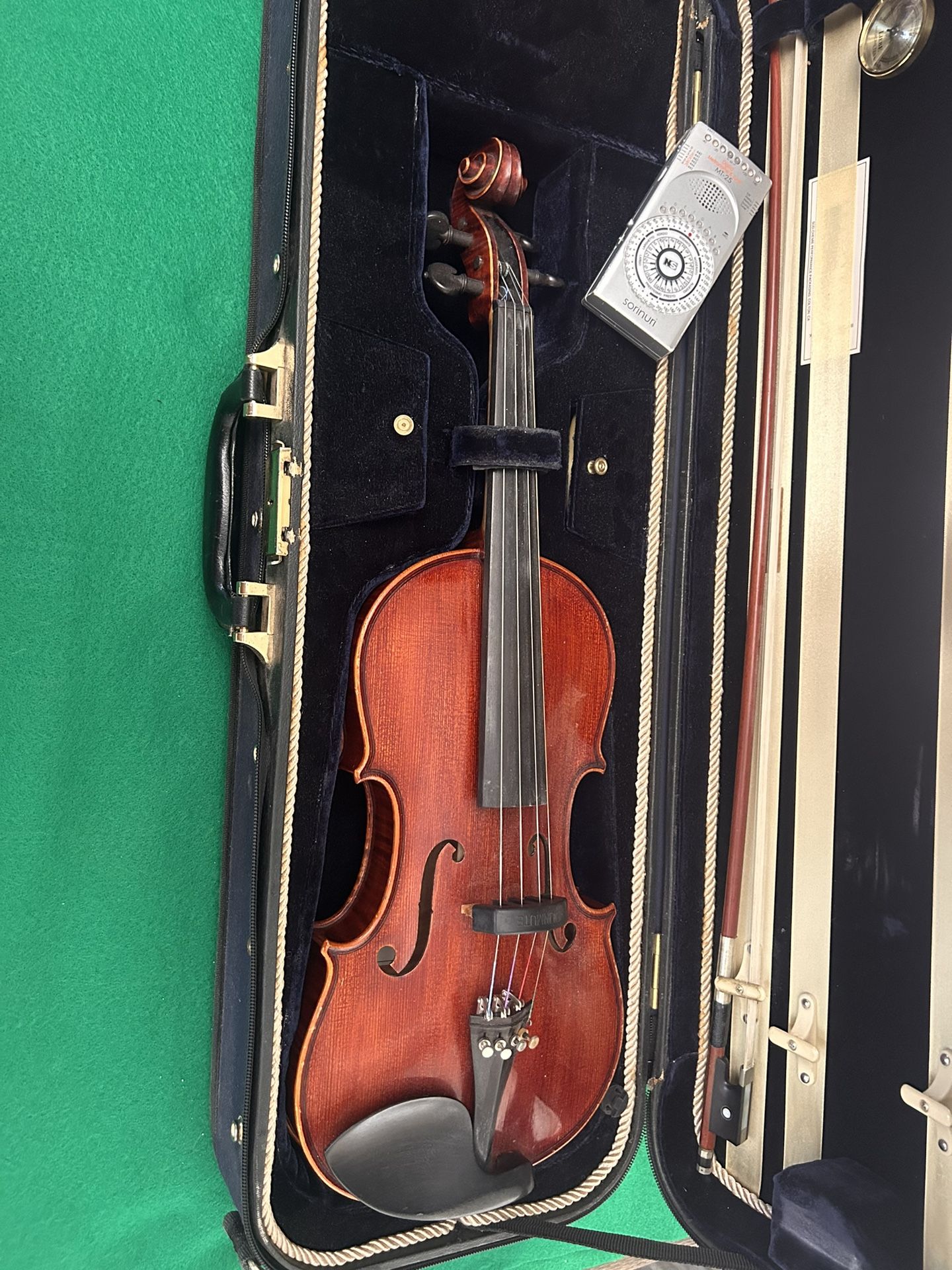 Student Violin Case And Bow