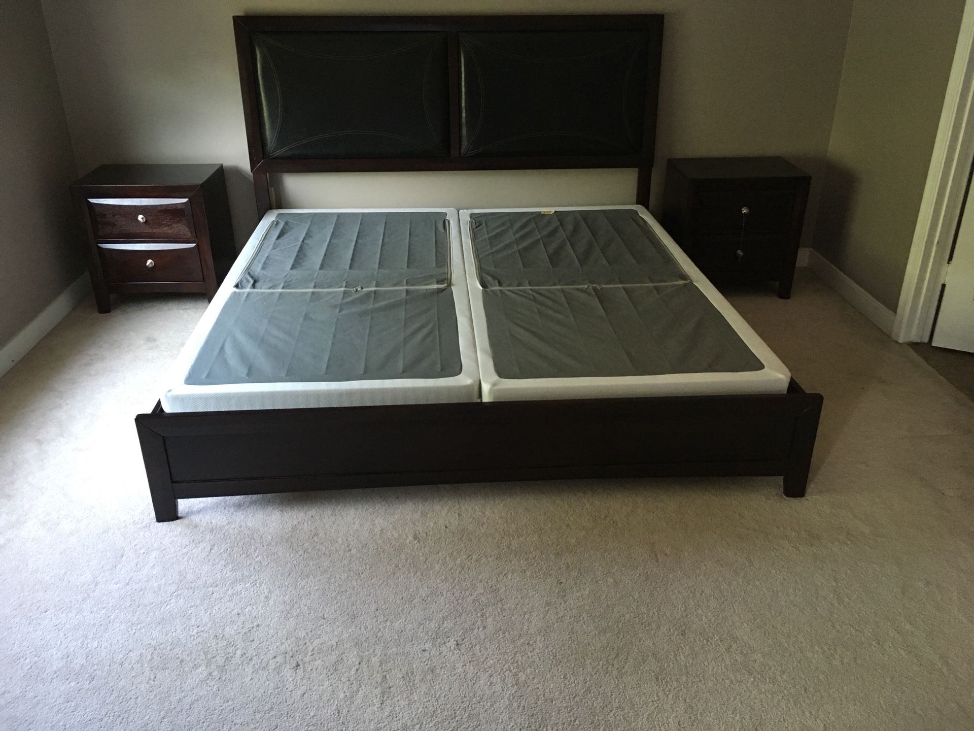 King bed frame with box springs and 2 nightstands for sale!!