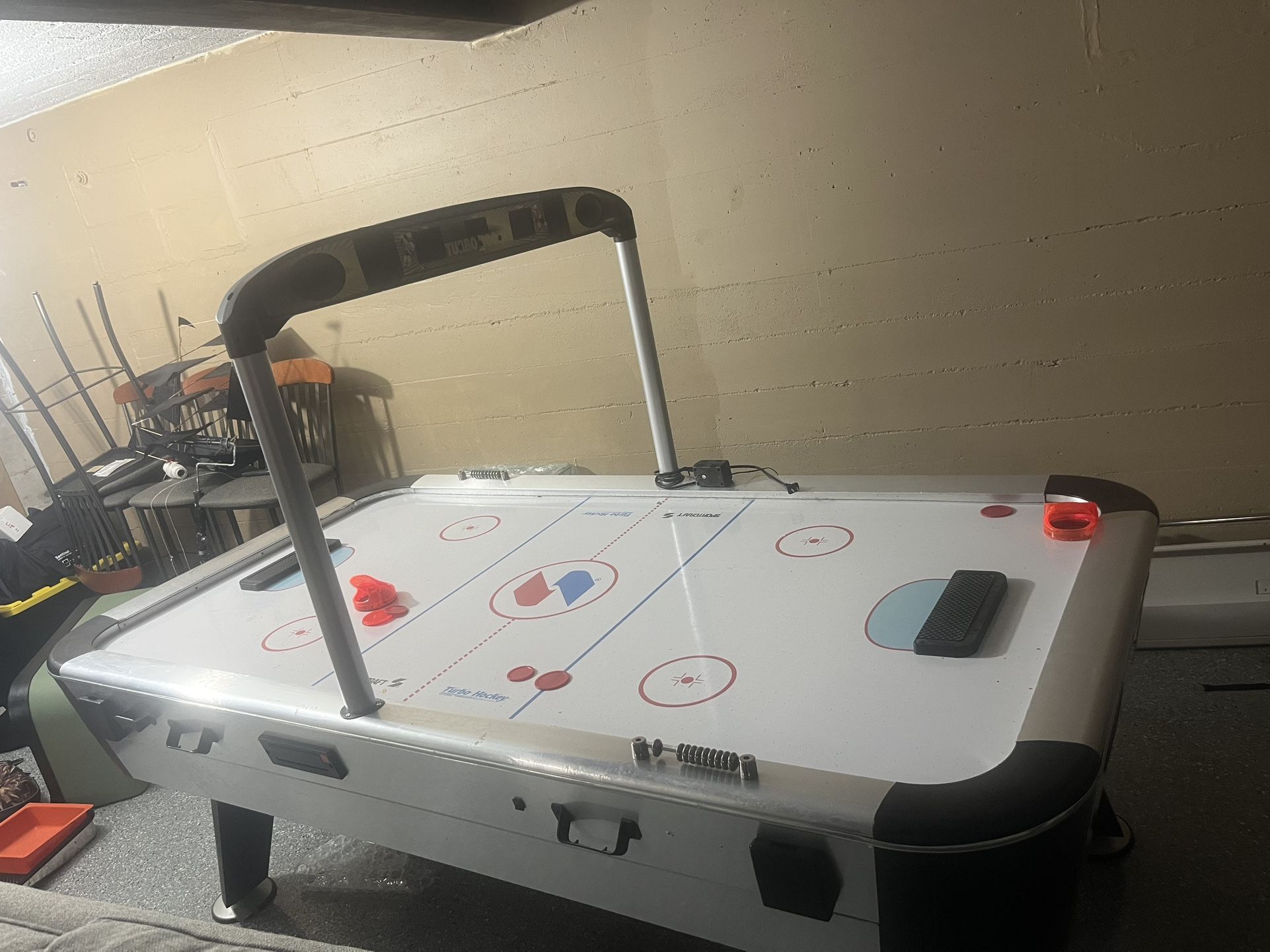 Air Hockey Table