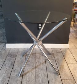 Tubular Base Round Top Table