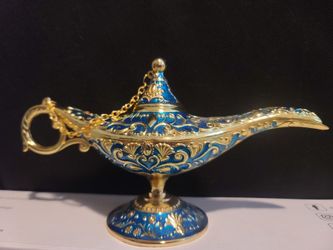 Vintage Aladdin Magic Genie Lamp