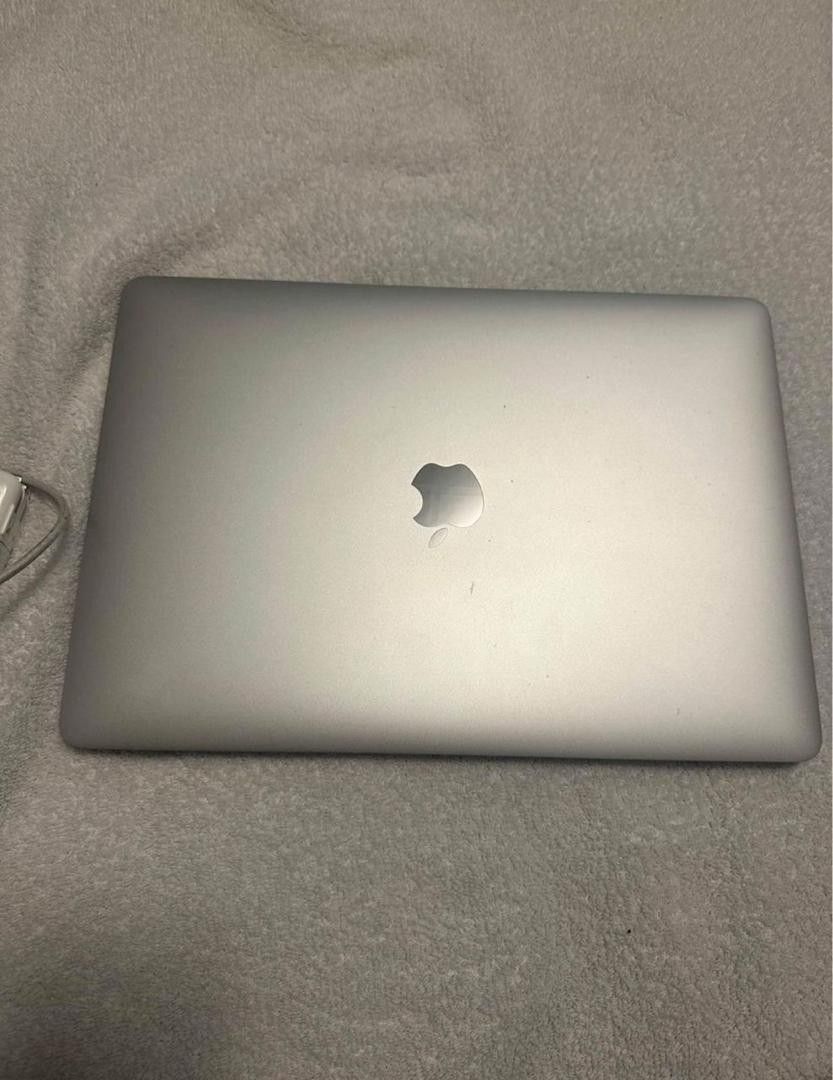 MACBOOK PRO