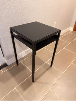 Set of 2 nightstands