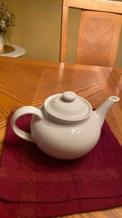 White Porcelain Ceramic Teapot