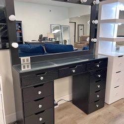 Vanities Y Espejos Disponibles