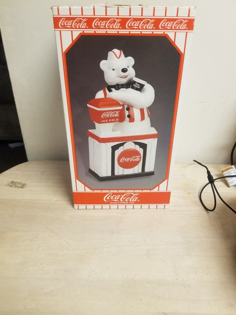 Coca Cola Bear Cookie Jar At Soda Fountain Machine 1999 NIB 