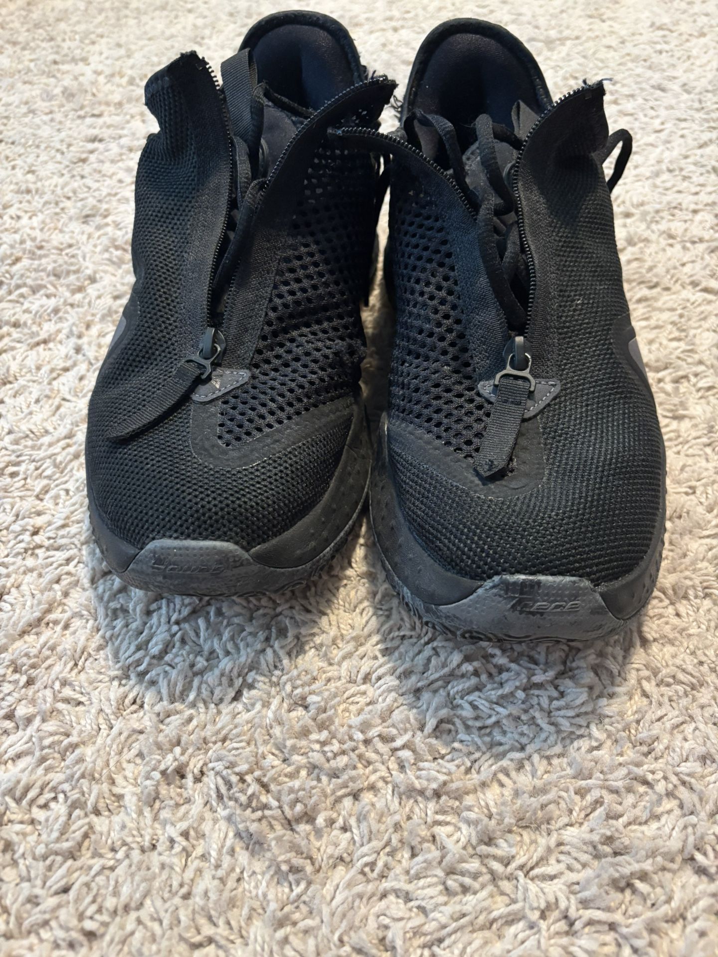 Nike PG 4’s Men’s basketball shoe SZ11