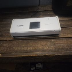 Brother ImageCenter ADS-1500W compact wireless desktop scanner. 