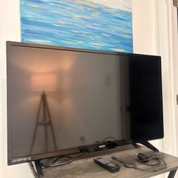 40” LED TV + Google Chromecast