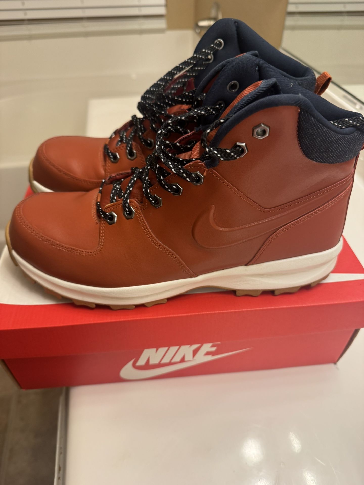 Men’s Nike Samoa Boots