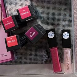 Color Street Lipstick And Lip Gloss