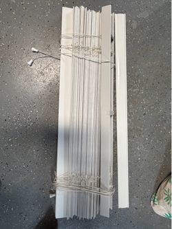 White Horizontal Window Blinds