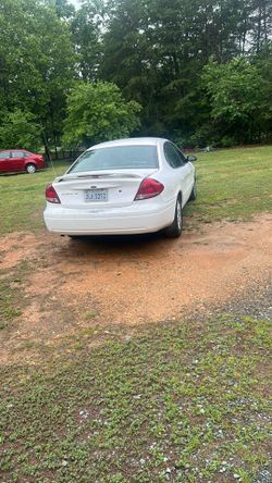 2004 Ford Taurus