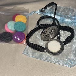 Bracelet for cologne perfume