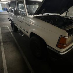 1990 Ford Bronco