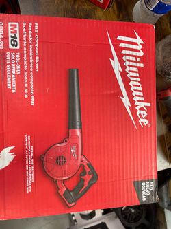 Milwaukee M18 compact blower 0884-20