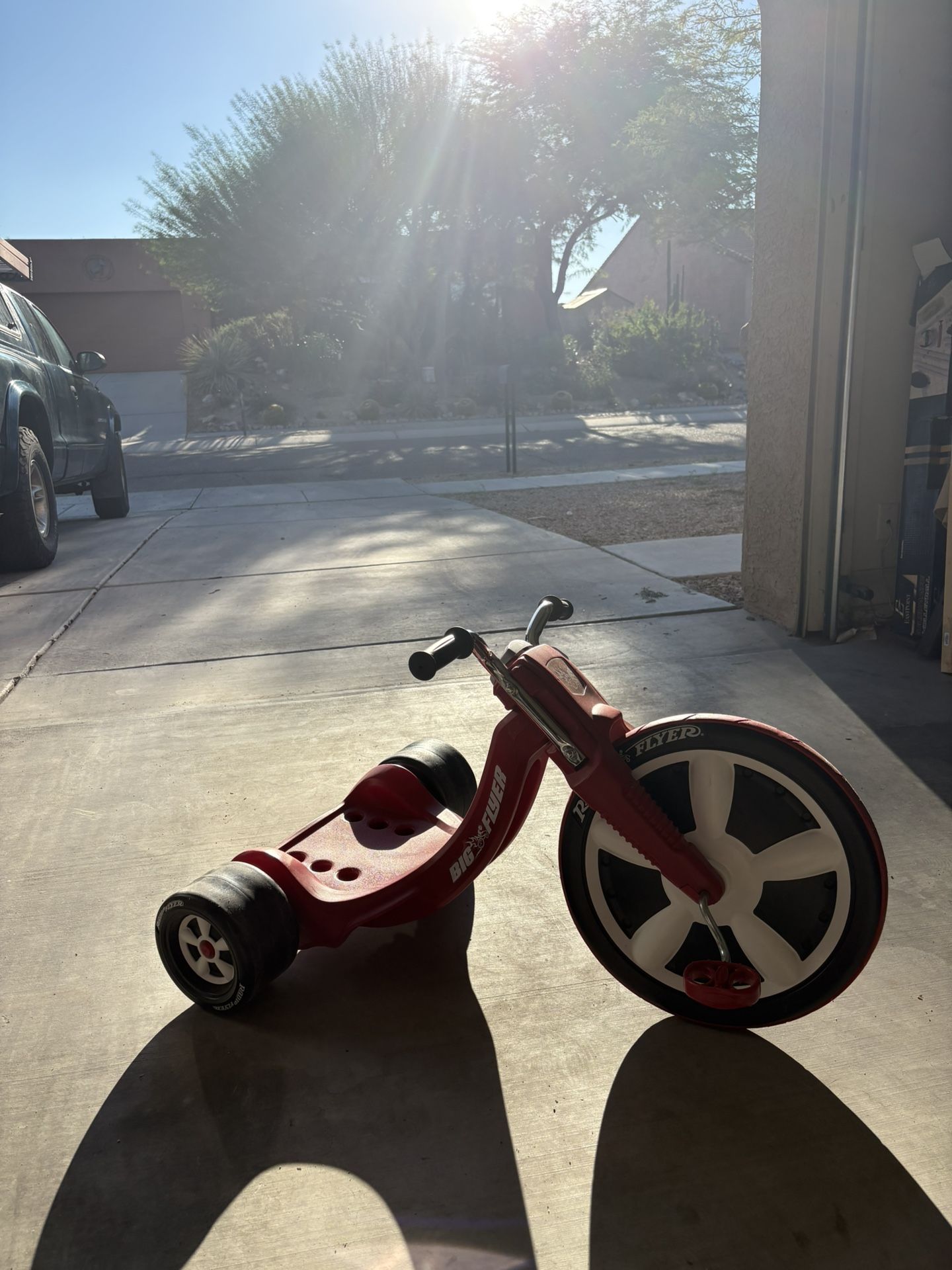 Radio flyer deluxe big flyer performance tricycle