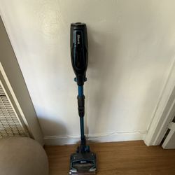 Shark Cordless Vacuum Multiplex 