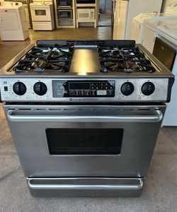 Maytag gas stove 30” (1 month warranty)